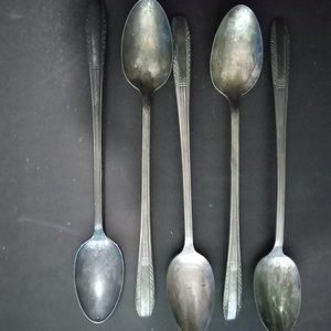 Set silverplated flatware silverware 5 long tea spoons Wallace Brothers